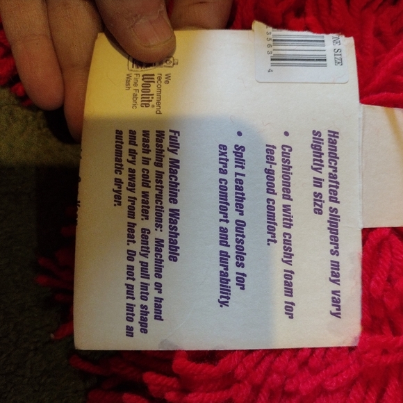 Slippers - Picture 3 of 4